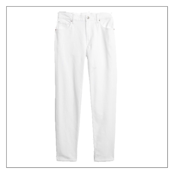 NWT GAP Mid Rise Girlfriend Jeans in White Denim - Picture 3 of 6